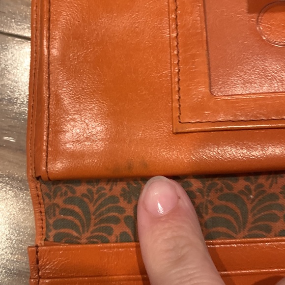 Hobo International wallet – Orange - Picture 9 of 16